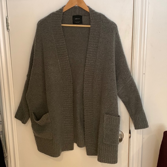 Gray Zara Knit Oversized Cardigan Size M - Picture 1 of 6